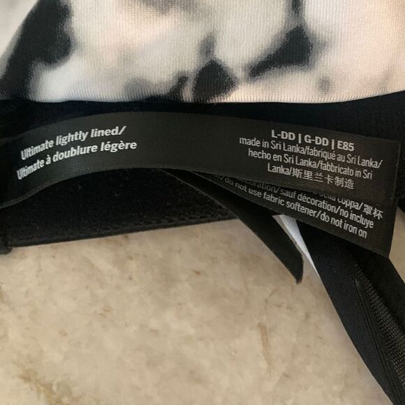 Victorias Secret Sports Bra - Picture 6 of 6